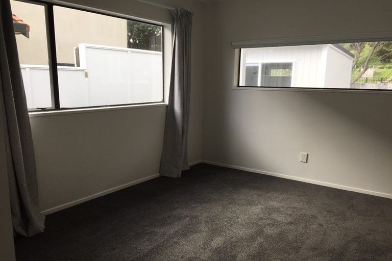 Photo of property in 19a Mantell Street, Seatoun, Wellington, 6022