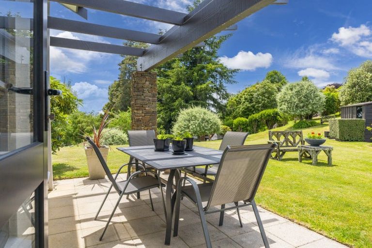 Photo of property in 6 Cameron Drive, Acacia Bay, Taupo, 3385