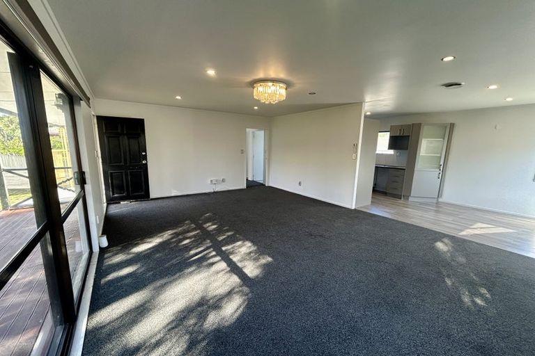 Photo of property in 2/14 Leven Lane, Totara Heights, Auckland, 2105