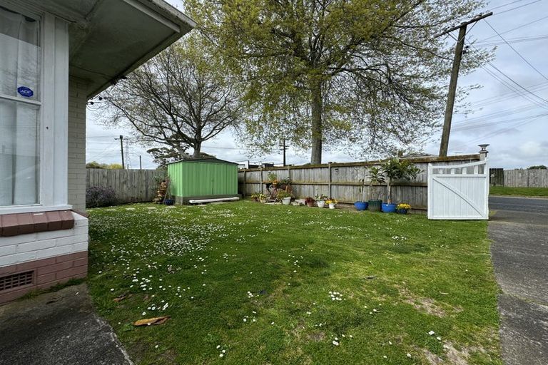 Photo of property in 38 Flat Bush Road, Clover Park, Auckland, 2023