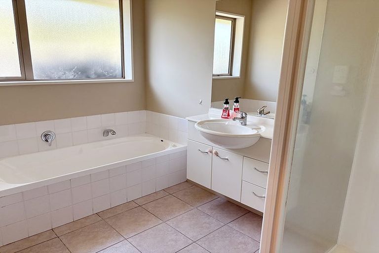 Photo of property in 35 Broken Run, Wigram, Christchurch, 8025