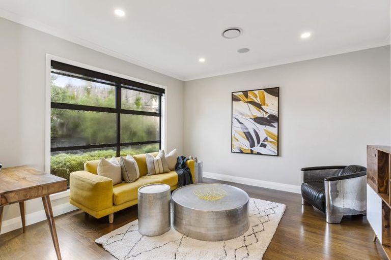 Photo of property in 16 Miller Rise, Silverdale, 0932