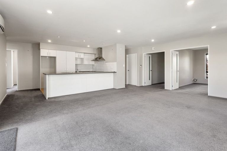 Photo of property in 16 Waimarie Street, Pegasus, 7612