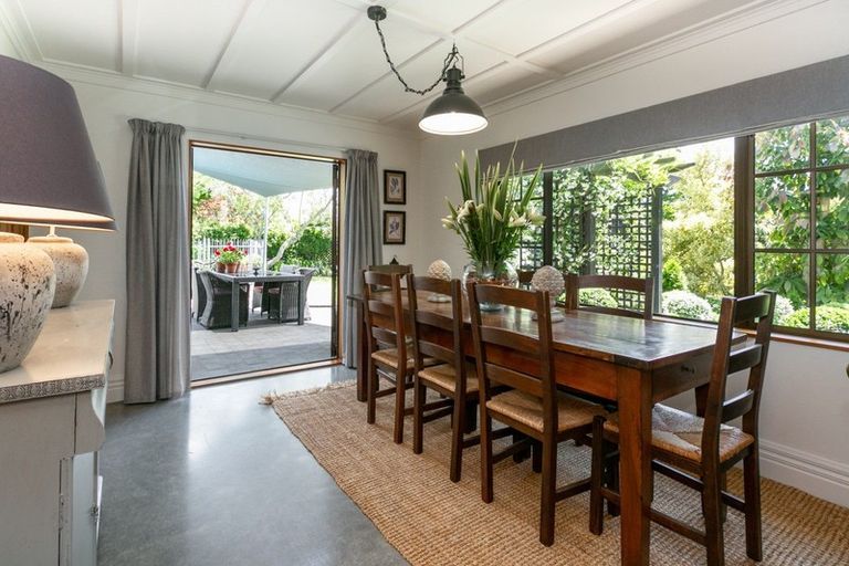 Photo of property in 12 Reeve Drive, Havelock North, 4130