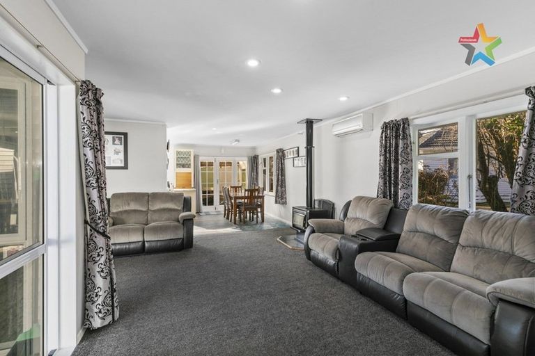 Photo of property in 109a Hine Road, Wainuiomata, Lower Hutt, 5014