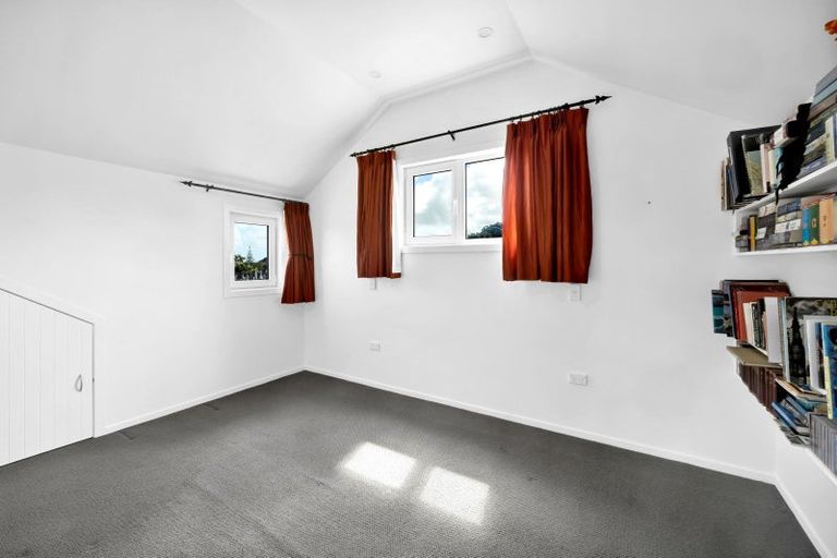 Photo of property in 1 Wilson Road, Opunake, 4616