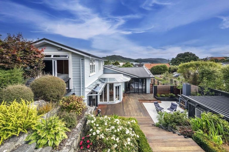 Photo of property in 1 Gipps Street, Karori, Wellington, 6012