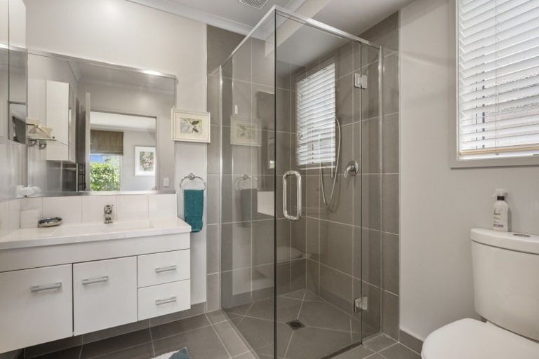 Photo of property in 2 Barometer Way, Pyes Pa, Tauranga, 3112