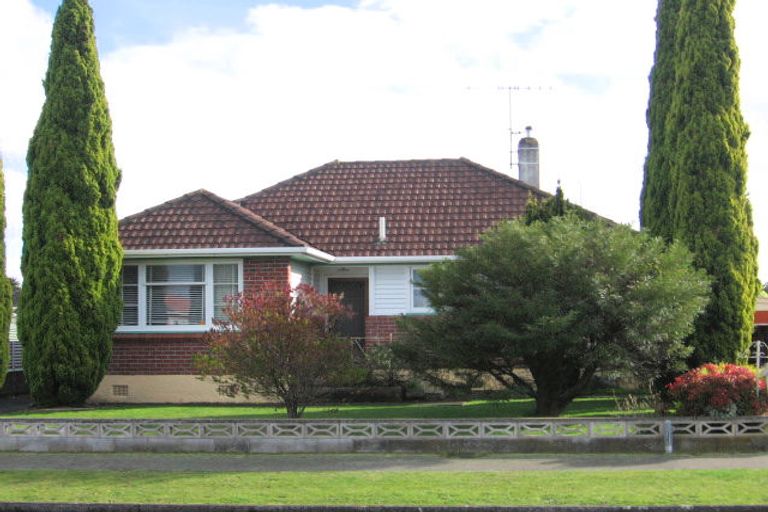 Photo of property in 67 Manson Street, Terrace End, Palmerston North, 4410
