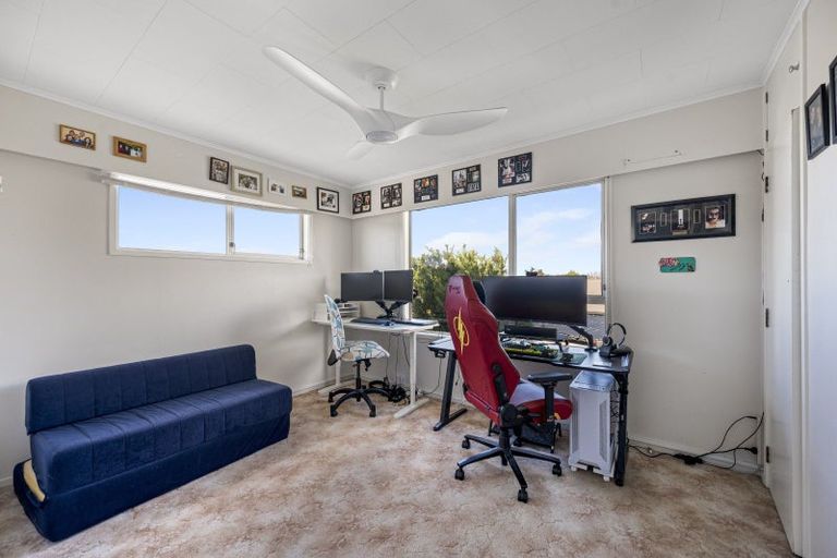 Photo of property in 11 Wynyard Crescent, Tamatea, Napier, 4112