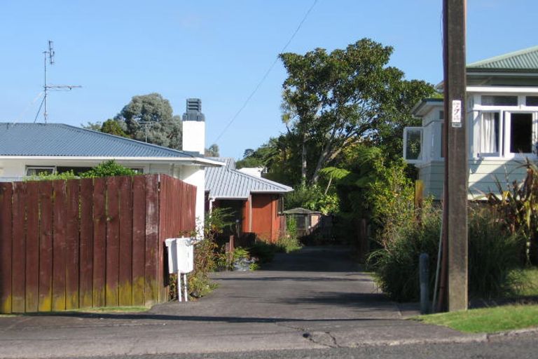 Photo of property in 1/11 Akehurst Avenue, New Lynn, Auckland, 0600