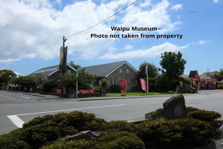 Photo of property in 28 Shoemaker Road, Waipu, 0510