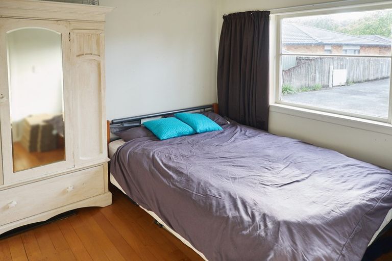 Photo of property in 5 Withers Road, Glen Eden, Auckland, 0602