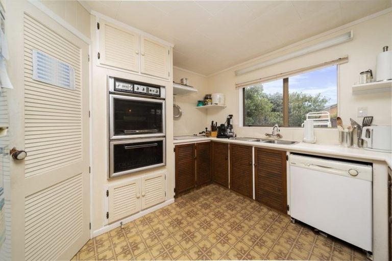 Photo of property in 3 Virginia Place, Whalers Gate, New Plymouth, 4310