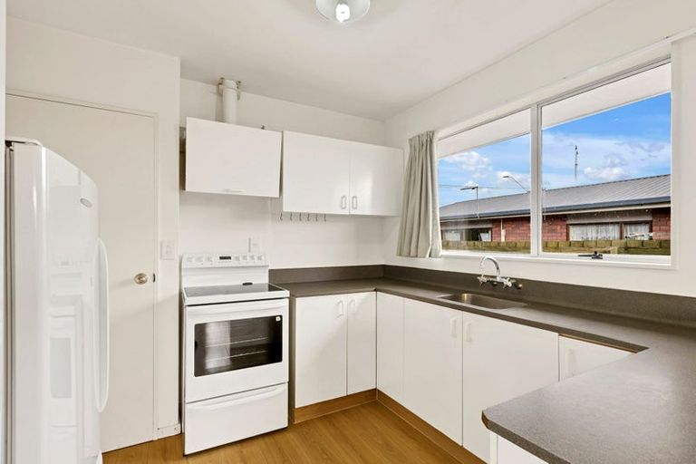 Photo of property in 1/127 Gilberthorpes Road, Hei Hei, Christchurch, 8042