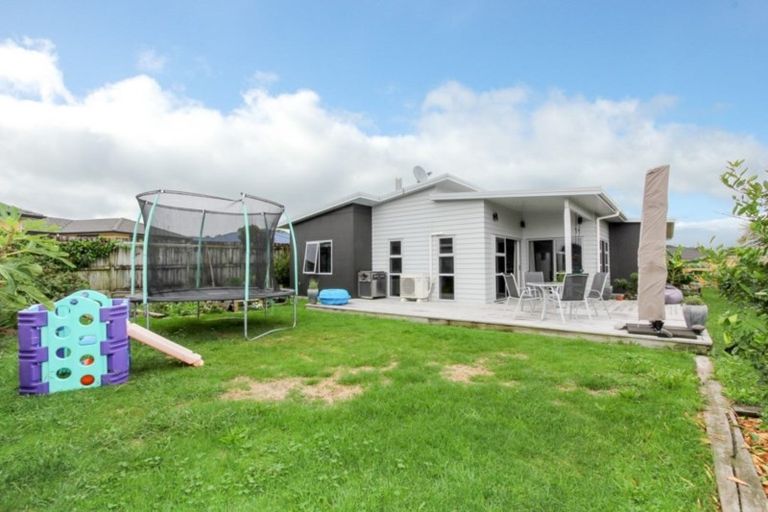 Photo of property in 4 Coby Sydney Drive, Bell Block, New Plymouth, 4312