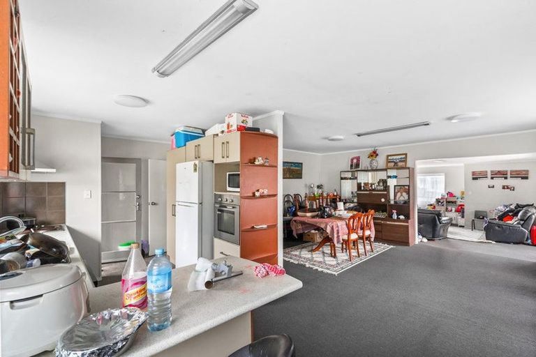 Photo of property in 5 Bittern Place, Henderson, Auckland, 0610