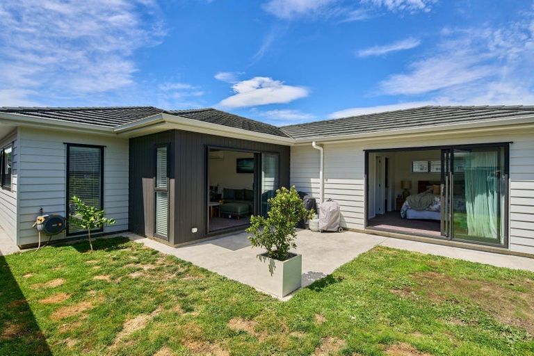 Photo of property in 9 Martha Turnell Crescent, Manor Park, Lower Hutt, 5019