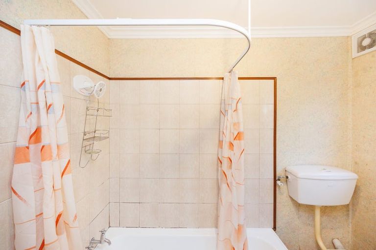 Photo of property in 27 Saint Albans Avenue, Hokowhitu, Palmerston North, 4410