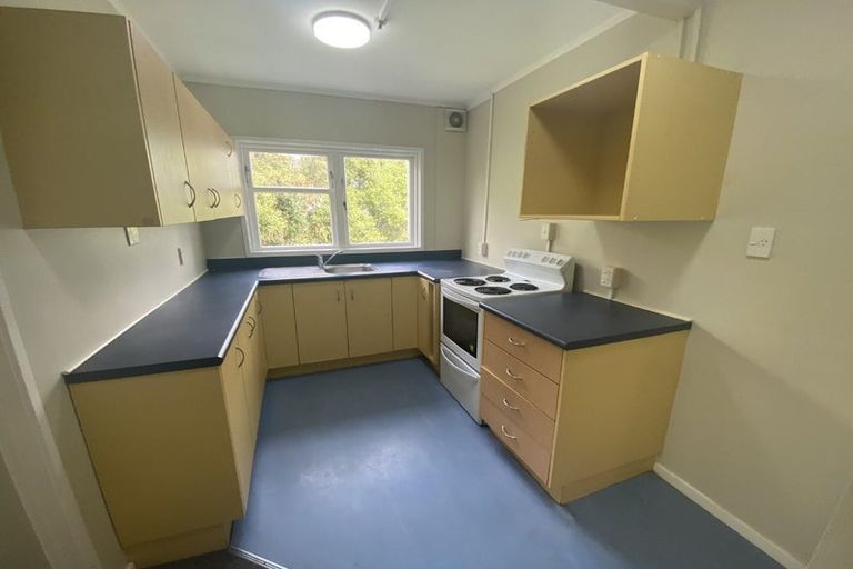 Photo of property in 95 Farmer Crescent, Taita, Lower Hutt, 5011