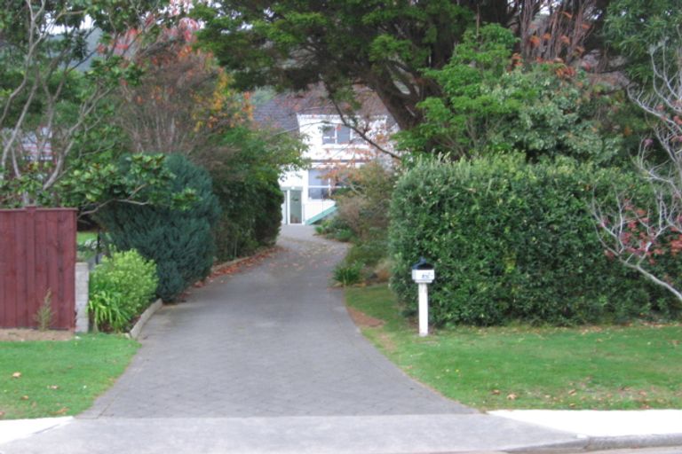 Photo of property in 65 Winara Avenue, Waikanae, 5036