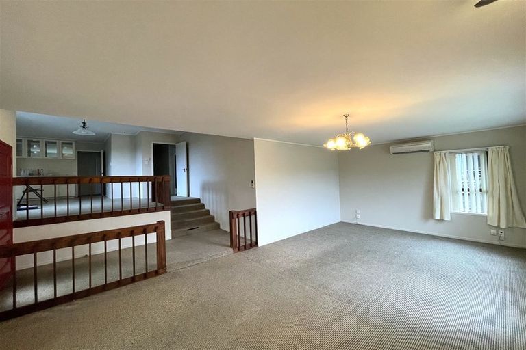 Photo of property in 12 Wairata Place, Te Atatu South, Auckland, 0610