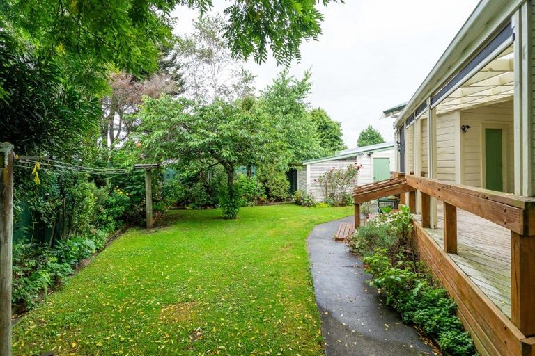 Photo of property in 103 Pembroke Street, Carterton, 5713