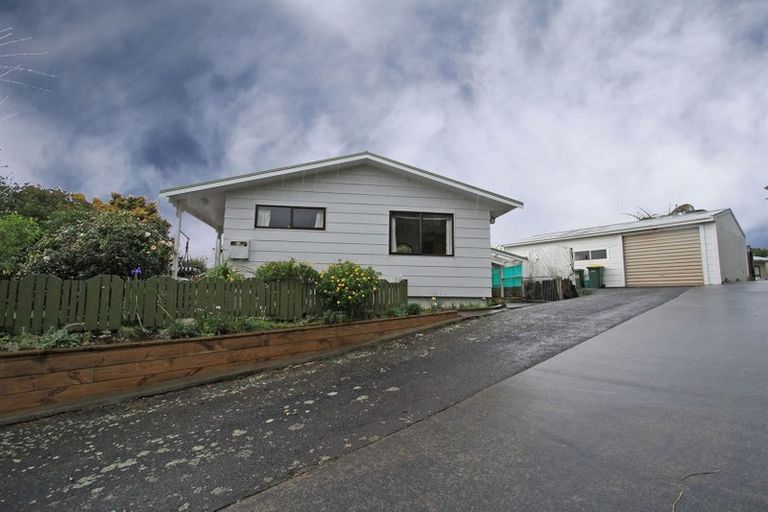 Photo of property in 16 Acacia Place, Bell Block, New Plymouth, 4312