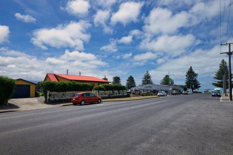 Photo of property in 14 Yarmouth Street, Kaikoura, 7300