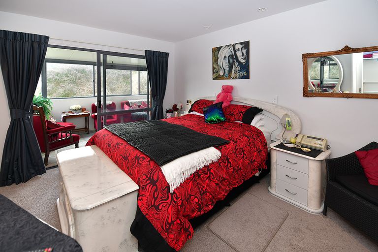 Photo of property in 9e Puriri Avenue, Orewa, 0931