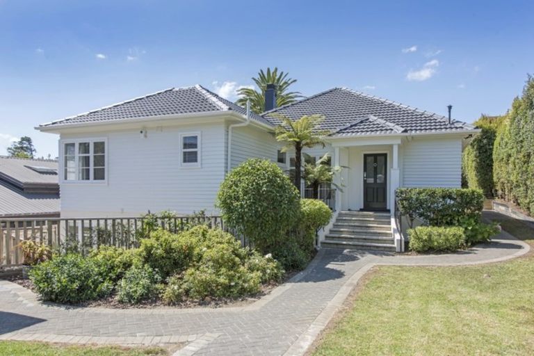 Photo of property in 9 Comins Crescent, Mission Bay, Auckland, 1071