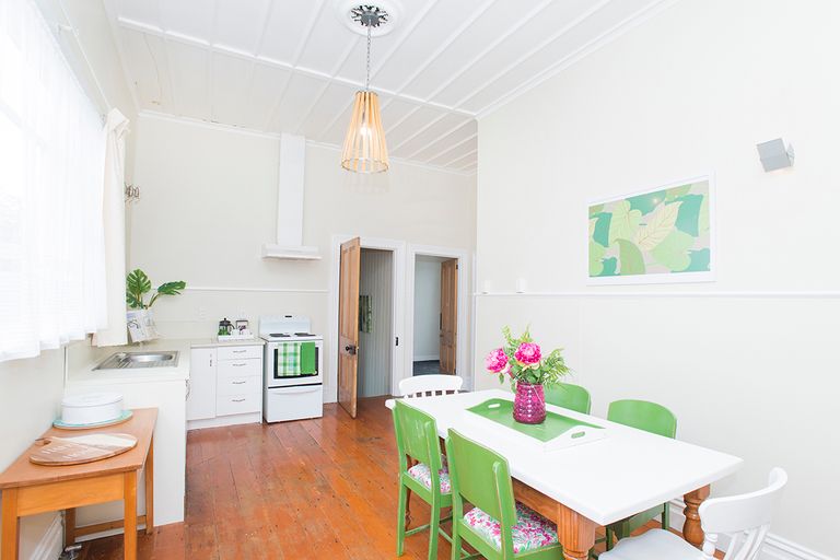 Photo of property in 100 Ormond Road, Whataupoko, Gisborne, 4010