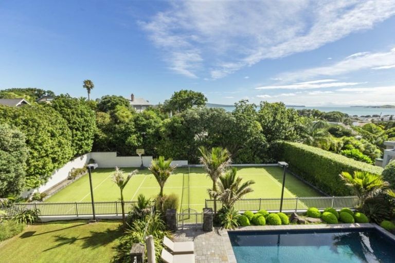 Photo of property in 14 Rawhitiroa Road, Kohimarama, Auckland, 1071