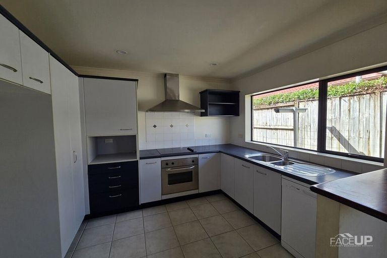 Photo of property in 11 Richfield Crescent, Westgate, Auckland, 0614