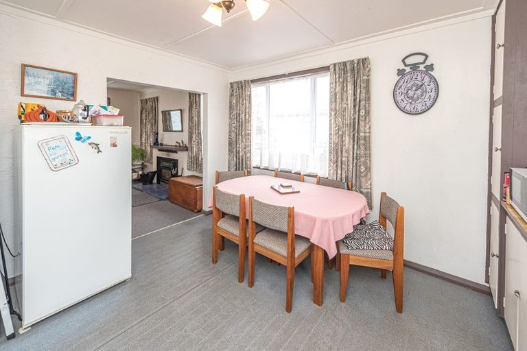 Photo of property in 22 Egmont Street, Castlecliff, Whanganui, 4501