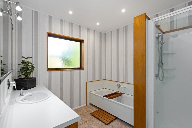 Photo of property in 6 Nilgiri Road, Poraiti, Napier, 4182