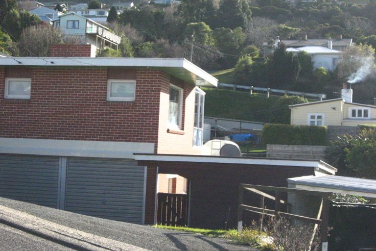Photo of property in 6 Athol Place, Ravensbourne, Dunedin, 9022