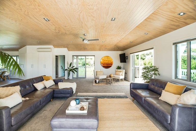 Photo of property in 26 Cedar Road, Te Awanga, 4102