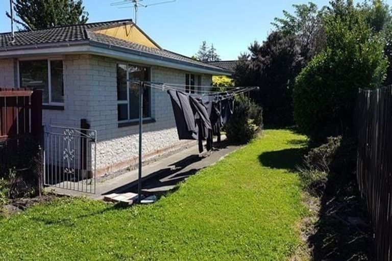 Photo of property in 2/336 Wairakei Road, Burnside, Christchurch, 8053