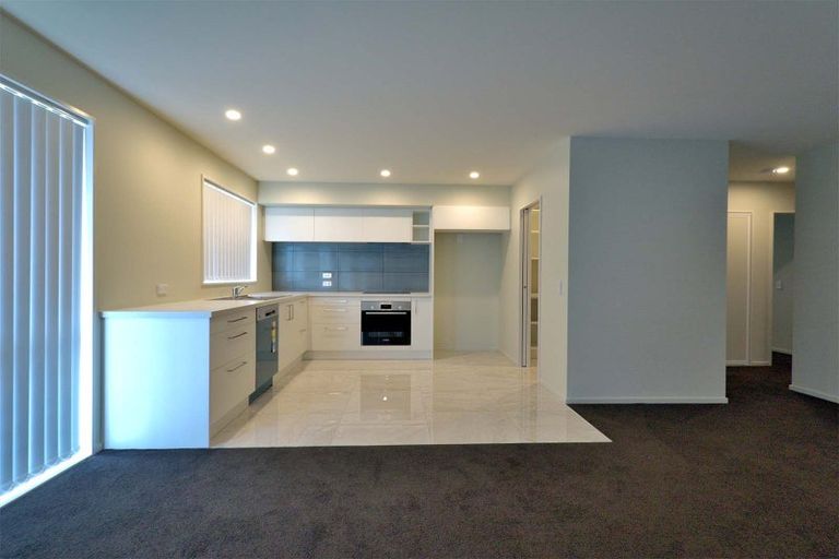 Photo of property in 6 Keeper Close, Woodend, 7610