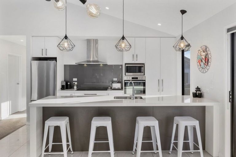 Photo of property in 53 Kahuparere Crescent, Pyes Pa, Tauranga, 3112