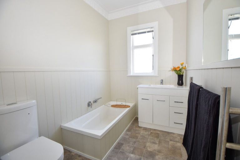 Photo of property in 105 Broadway, Carterton, 5713