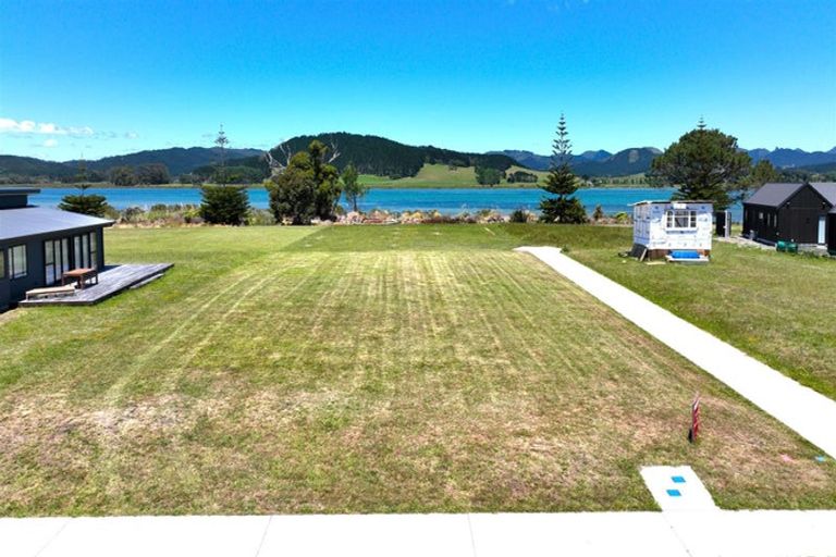 Photo of property in 26 Taniwha Place, Matarangi, 3592