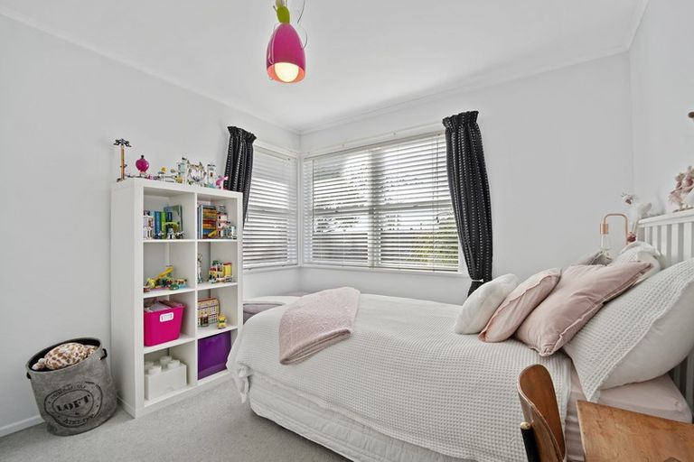 Photo of property in 97 Royal Road, Massey, Auckland, 0614