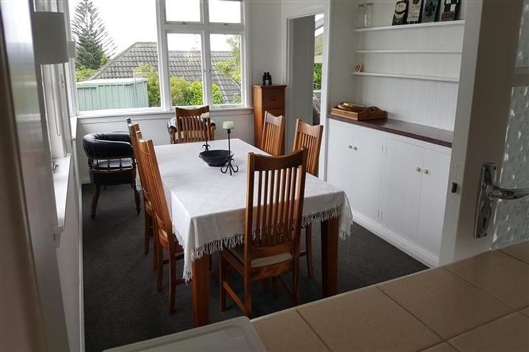 Photo of property in 9 Fillis Street, New Plymouth, 4310
