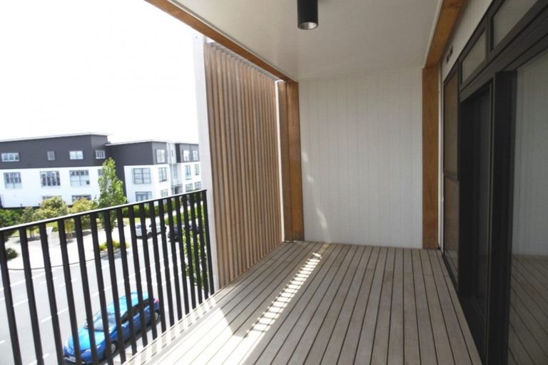 Photo of property in 12/165 Hobsonville Point Road, Hobsonville, Auckland, 0616