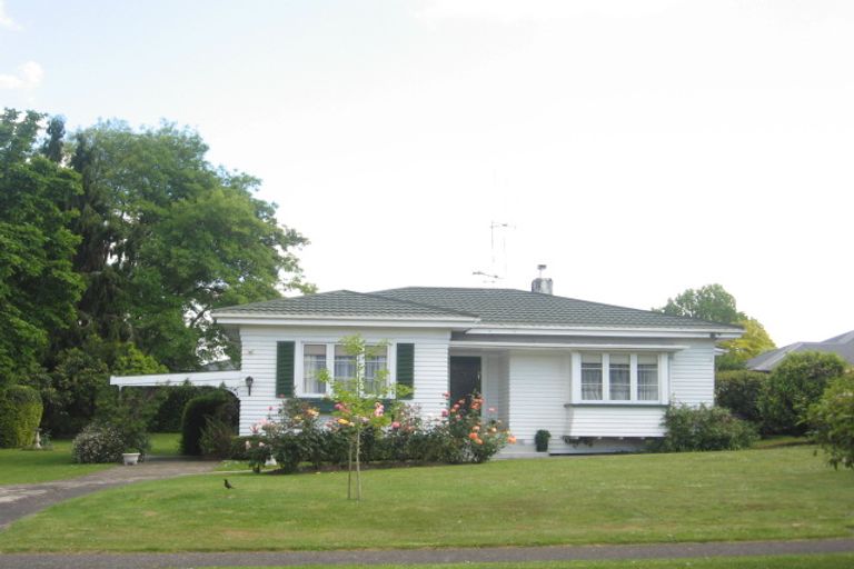 Photo of property in 56 Princes Street, Cambridge, 3434