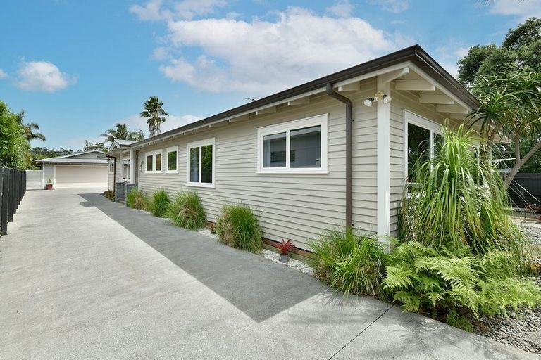 Photo of property in 30 Manly Park Avenue, Manly, Whangaparaoa, 0930