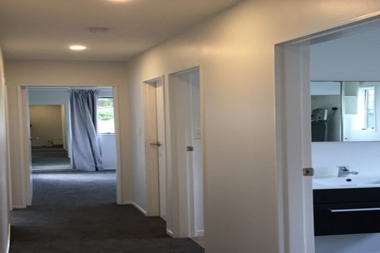 Photo of property in 19a Mantell Street, Seatoun, Wellington, 6022