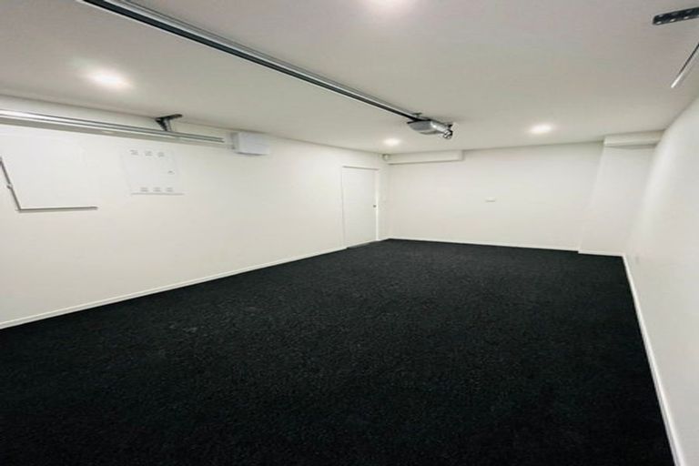 Photo of property in 10a Benton Place, Manurewa, Auckland, 2102